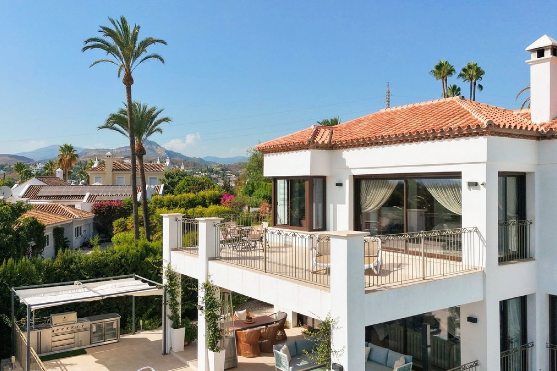 Resale - Villa - Estepona - Estepona Centro