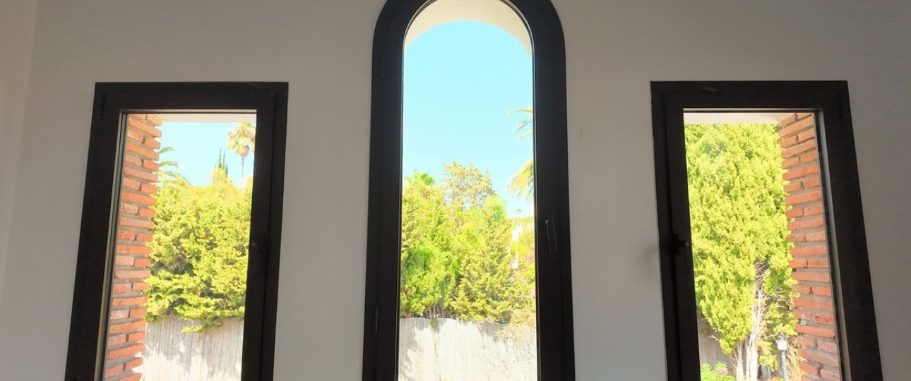 Resale - Villa - Estepona - Estepona Centro