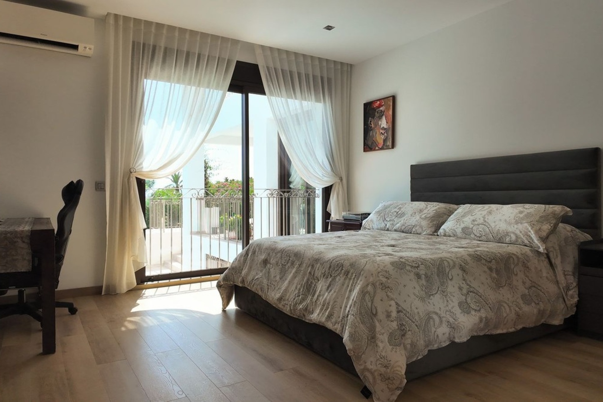 Resale - Villa - Estepona - Estepona Centro
