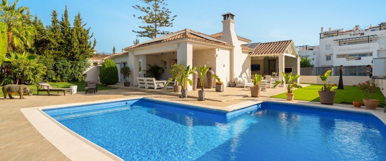 Resale - Villa - Estepona - Estepona Centro