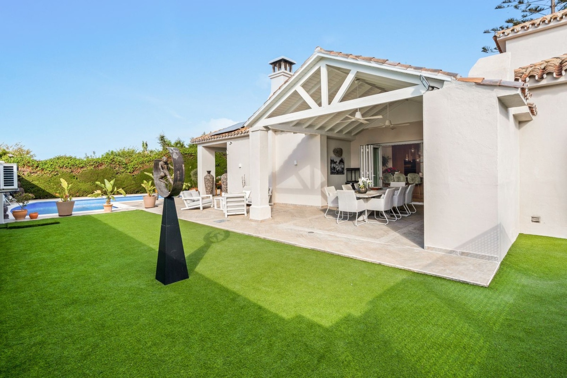 Resale - Villa - Estepona - Estepona Centro
