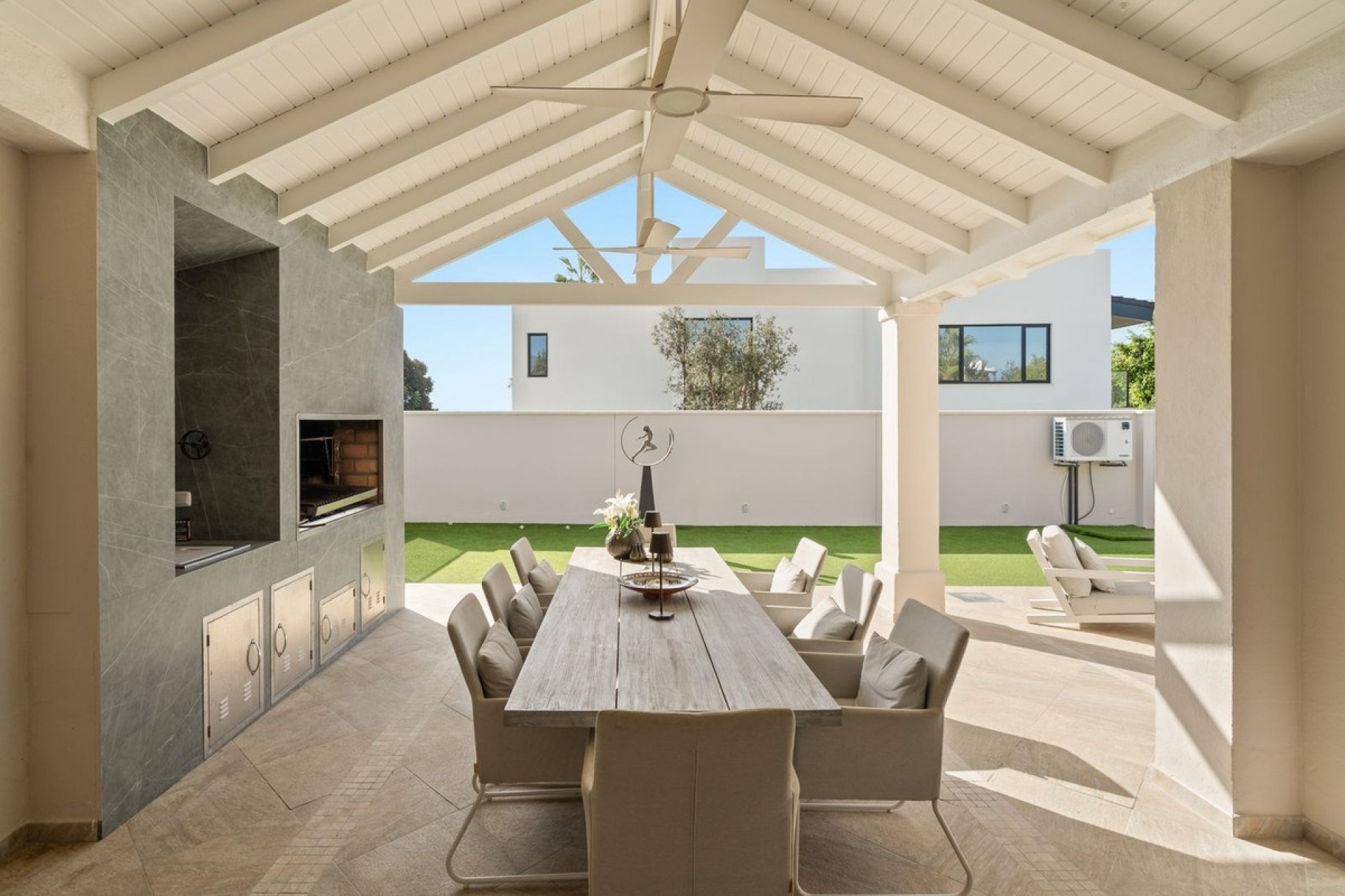 Resale - Villa - Estepona - Estepona Centro