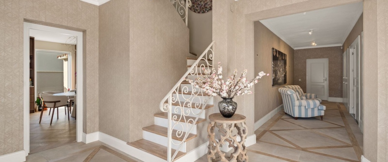 Resale - Villa - Estepona - Estepona Centro