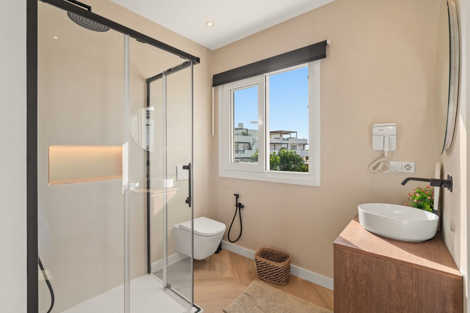 Resale - Villa - Estepona - Estepona Centro