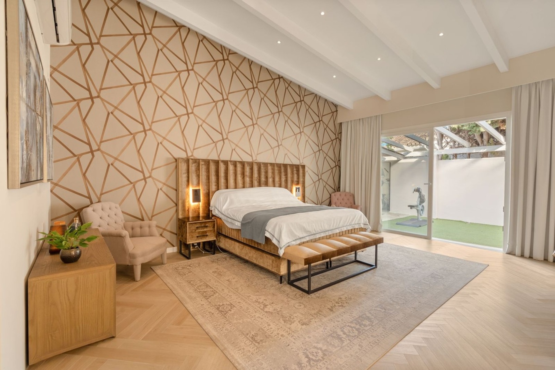 Resale - Villa - Estepona - Estepona Centro