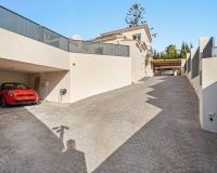 Resale - Villa - Estepona - Estepona Centro