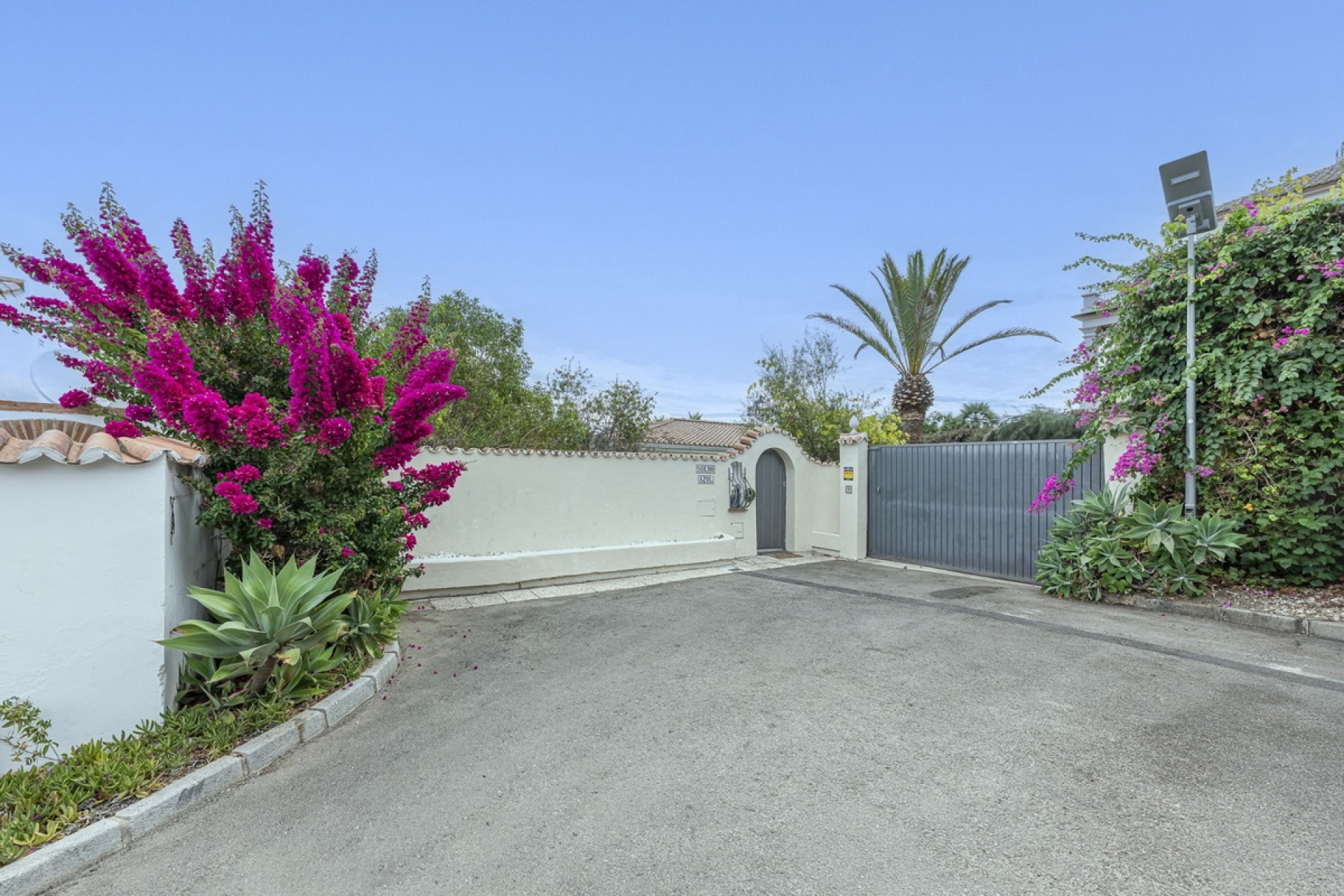 Resale - Villa - Estepona - Estepona Centro