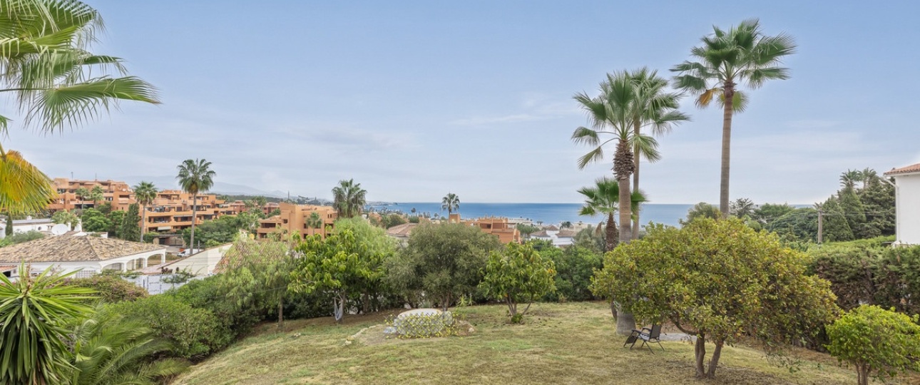 Resale - Villa - Estepona - Estepona Centro
