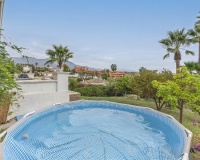 Resale - Villa - Estepona - Estepona Centro