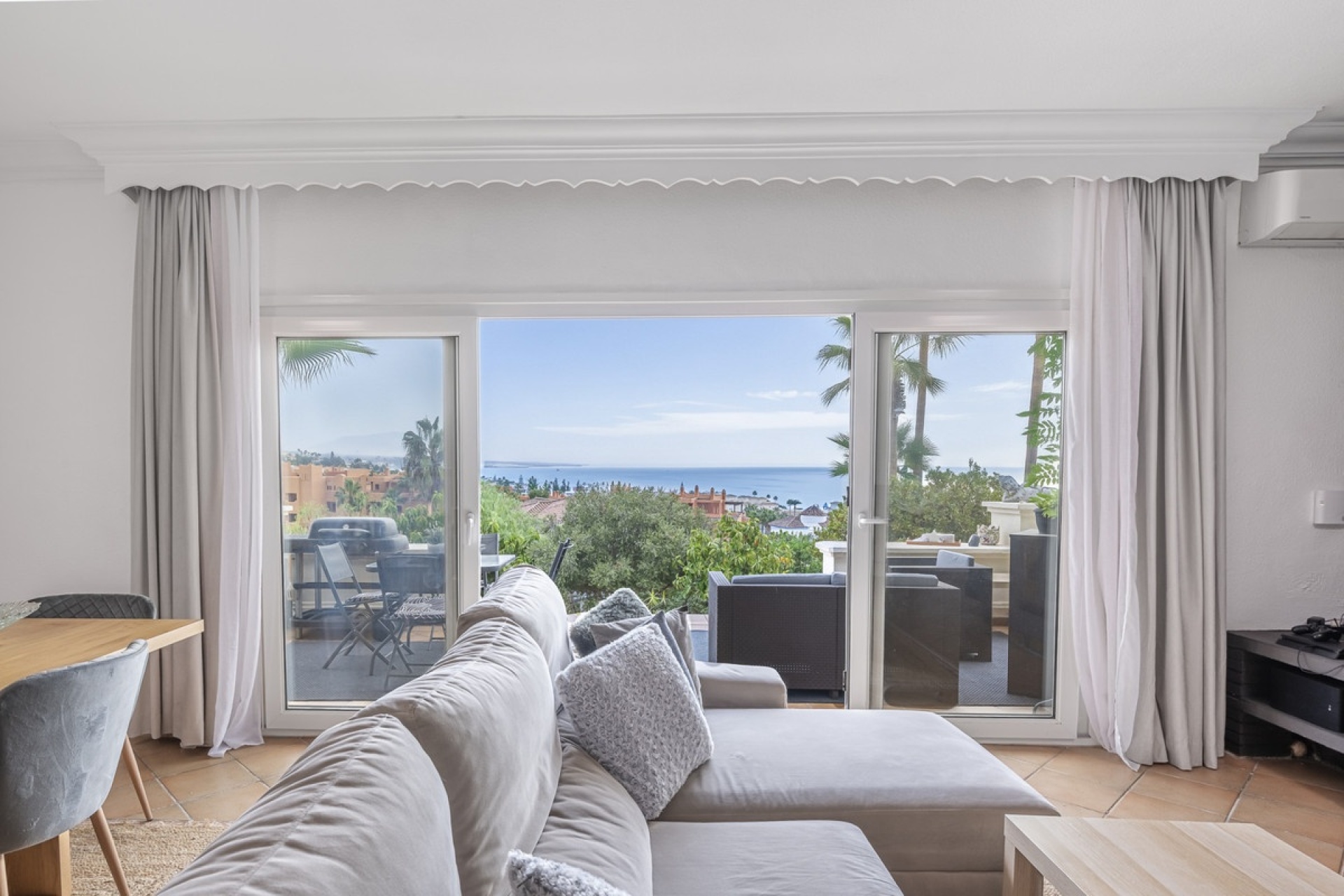 Resale - Villa - Estepona - Estepona Centro