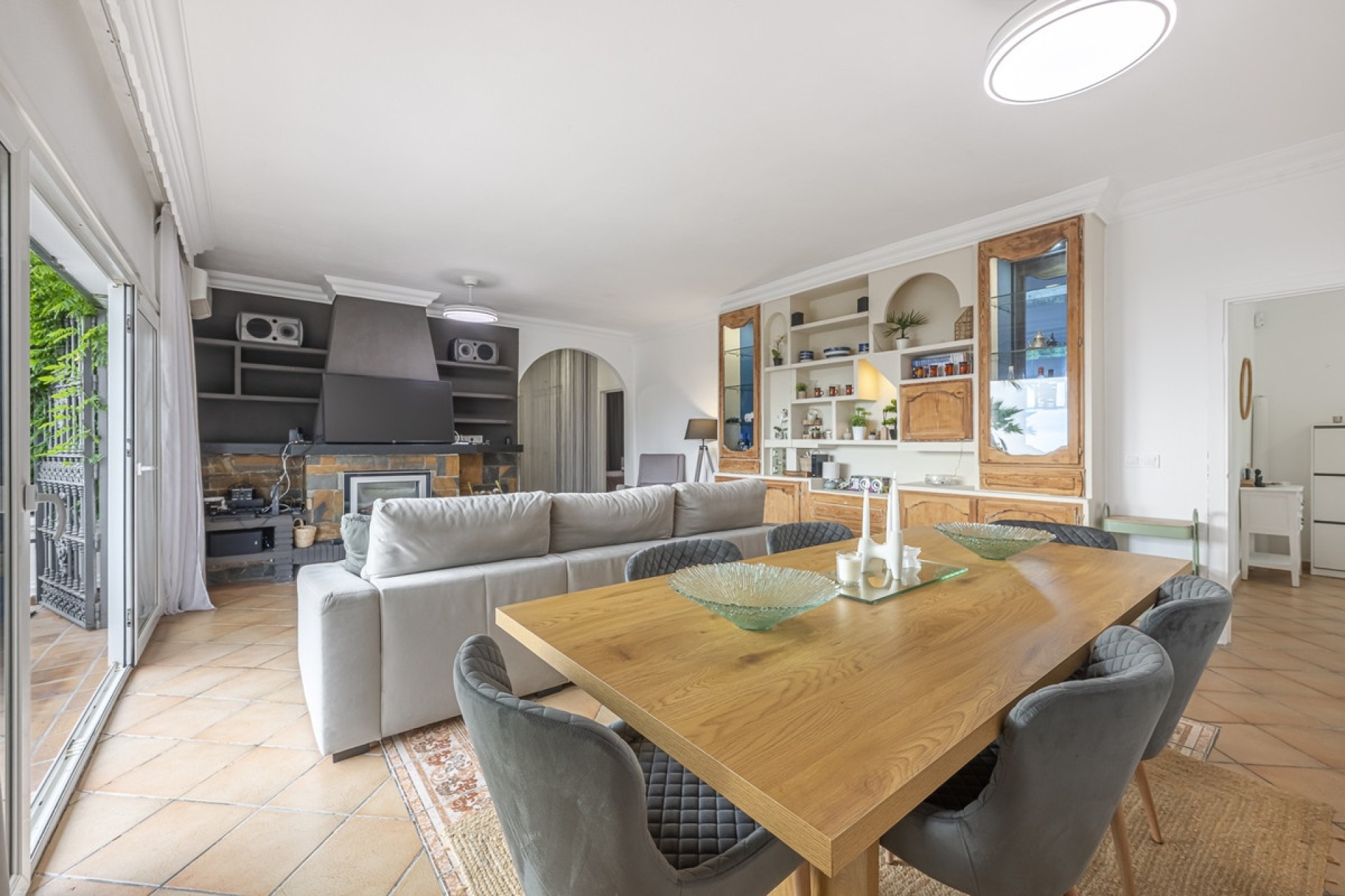 Resale - Villa - Estepona - Estepona Centro