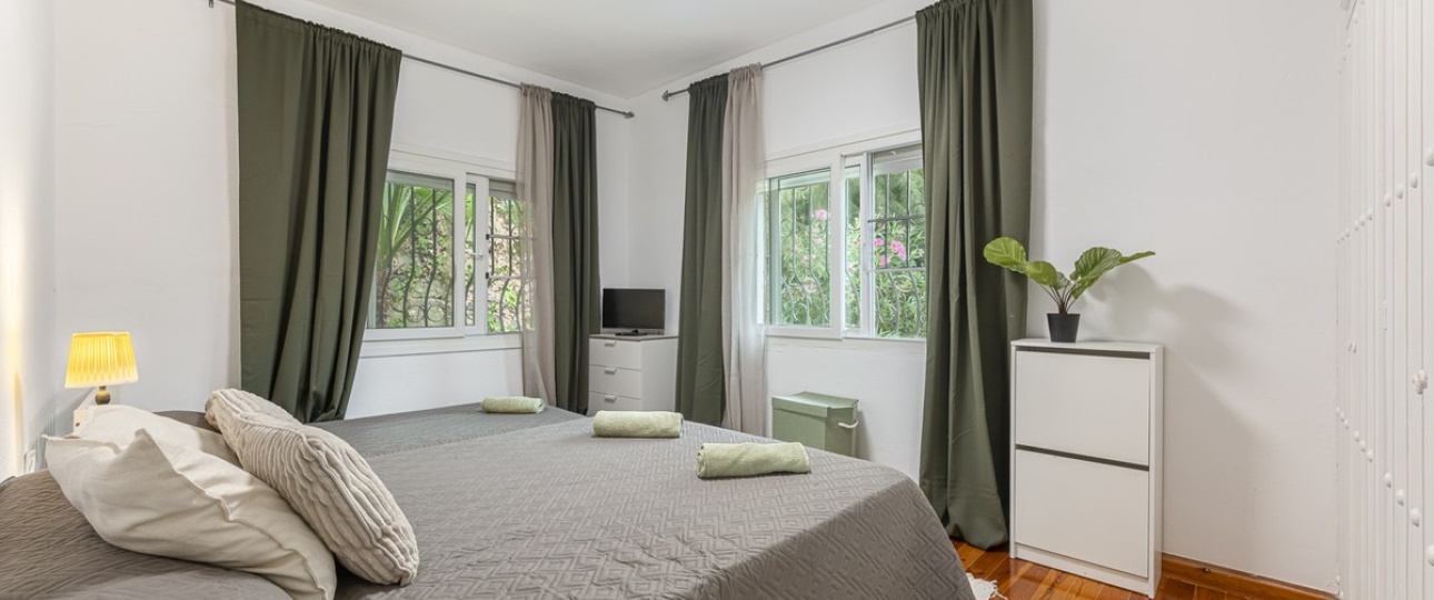 Resale - Villa - Estepona - Estepona Centro