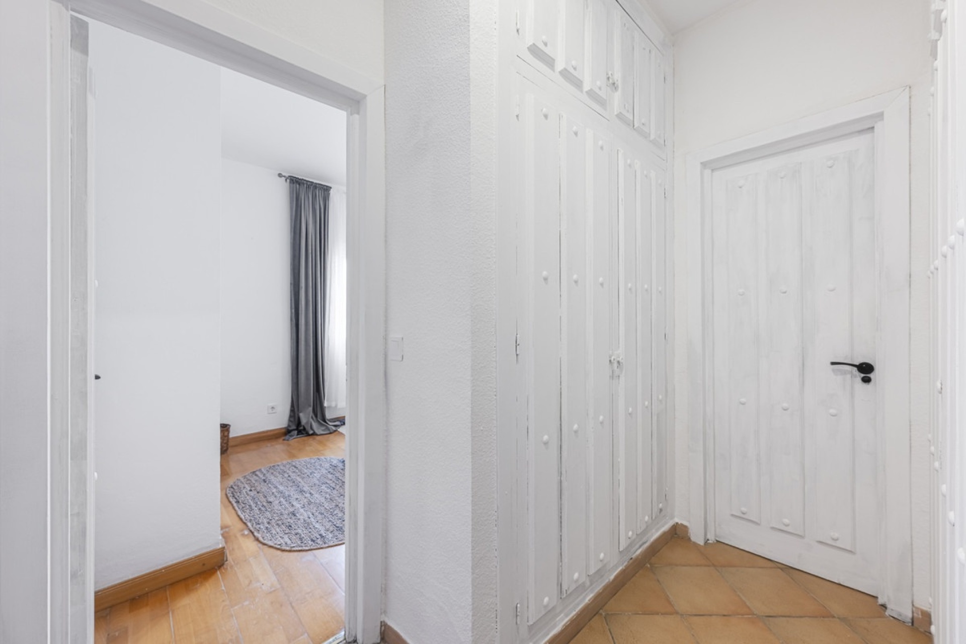 Resale - Villa - Estepona - Estepona Centro