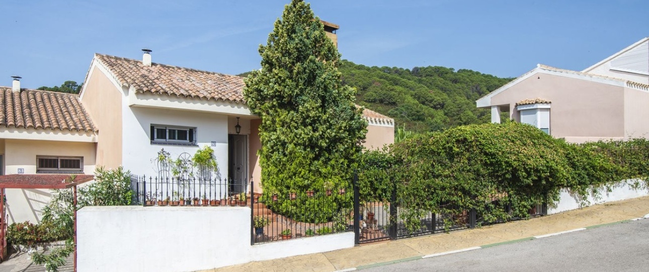 Resale - Villa - Estepona - Estepona Centro