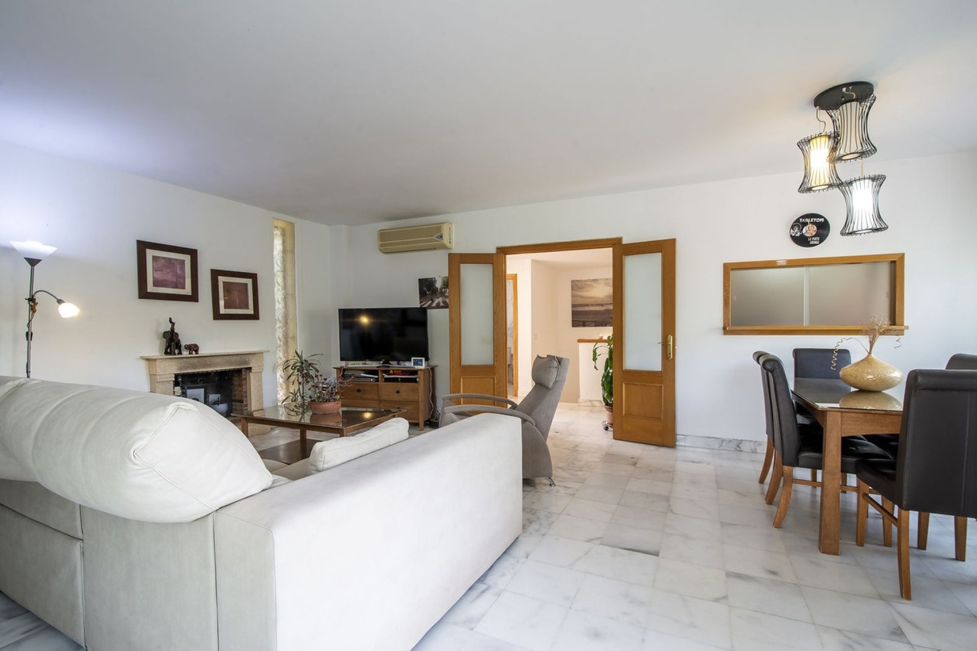 Resale - Villa - Estepona - Estepona Centro