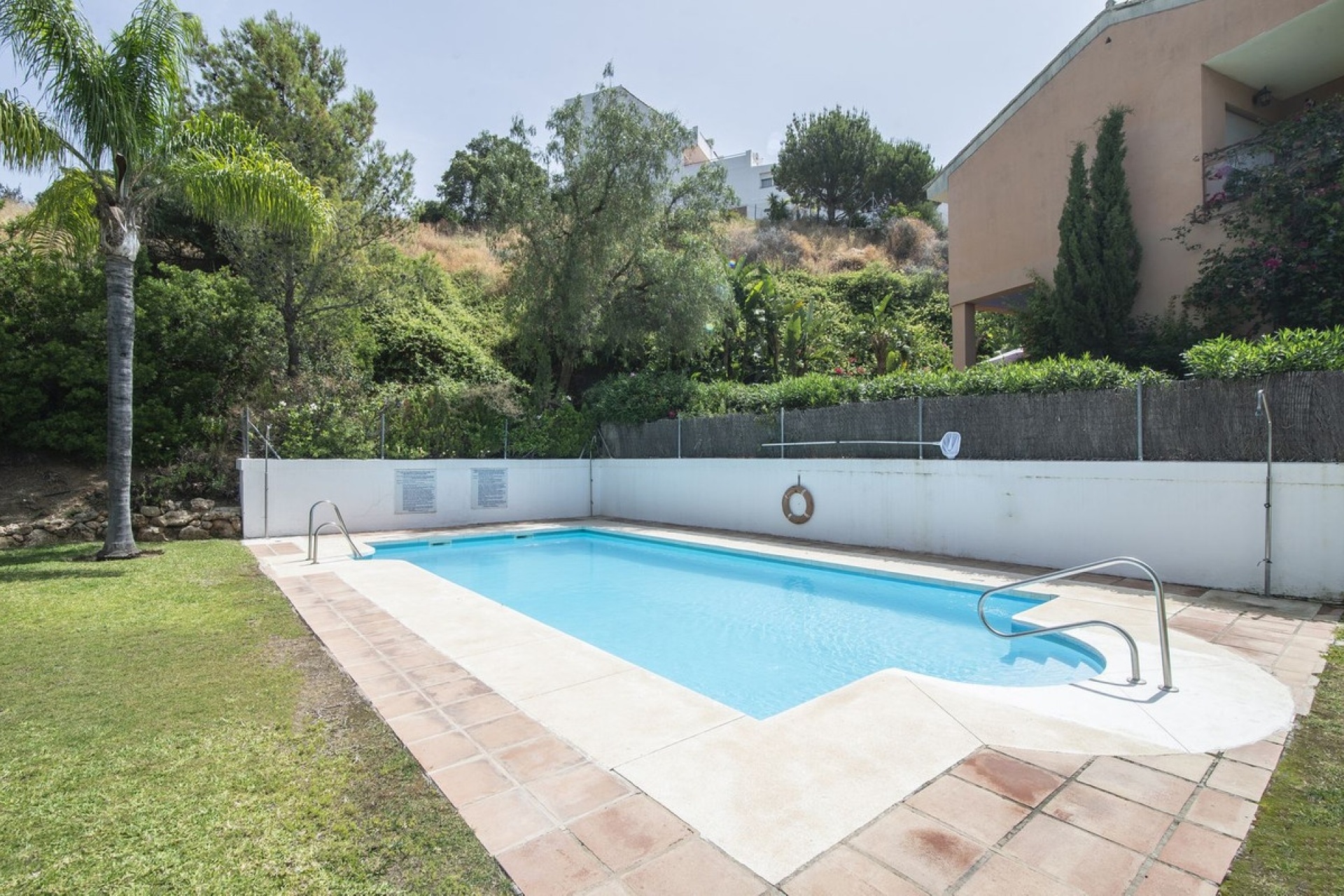 Resale - Villa - Estepona - Estepona Centro
