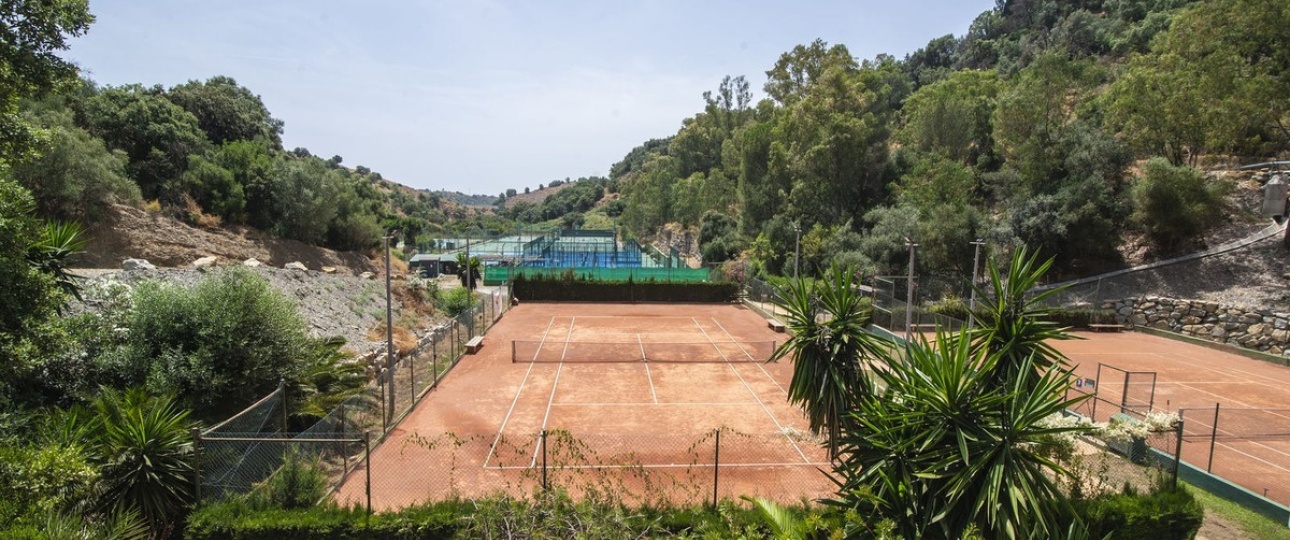 Resale - Villa - Estepona - Estepona Centro