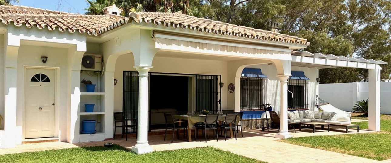 Resale - Villa - Estepona - Estepona Centro