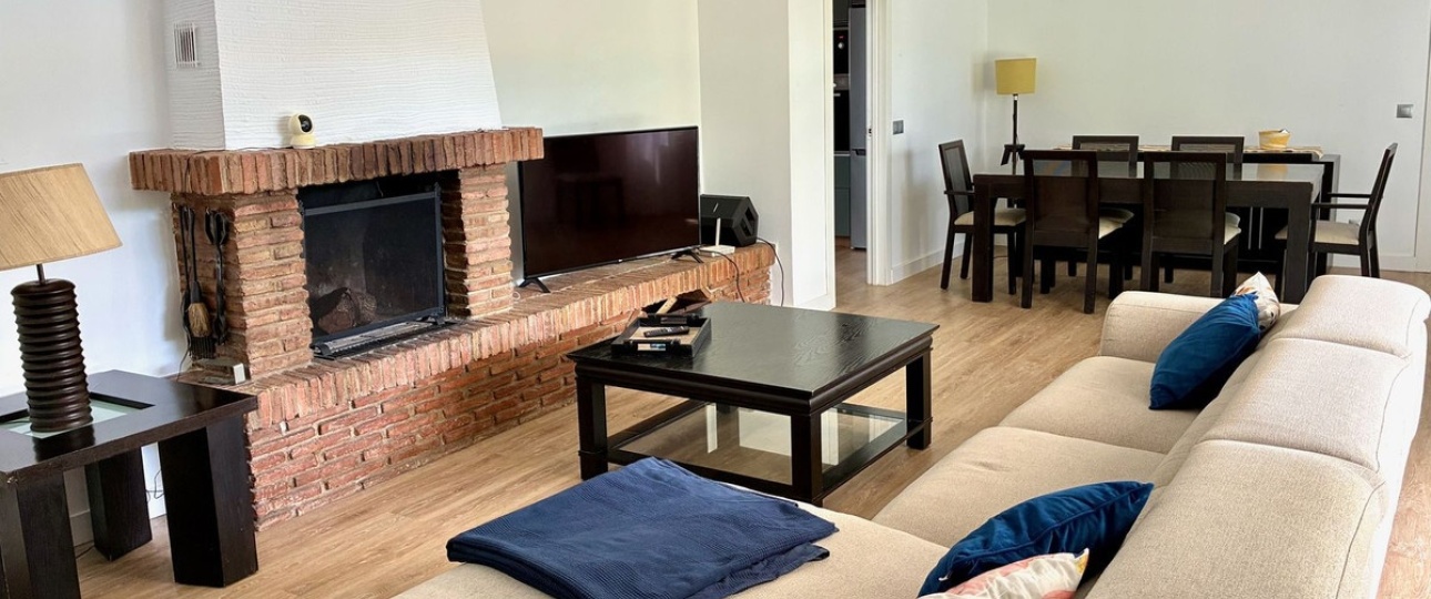 Resale - Villa - Estepona - Estepona Centro