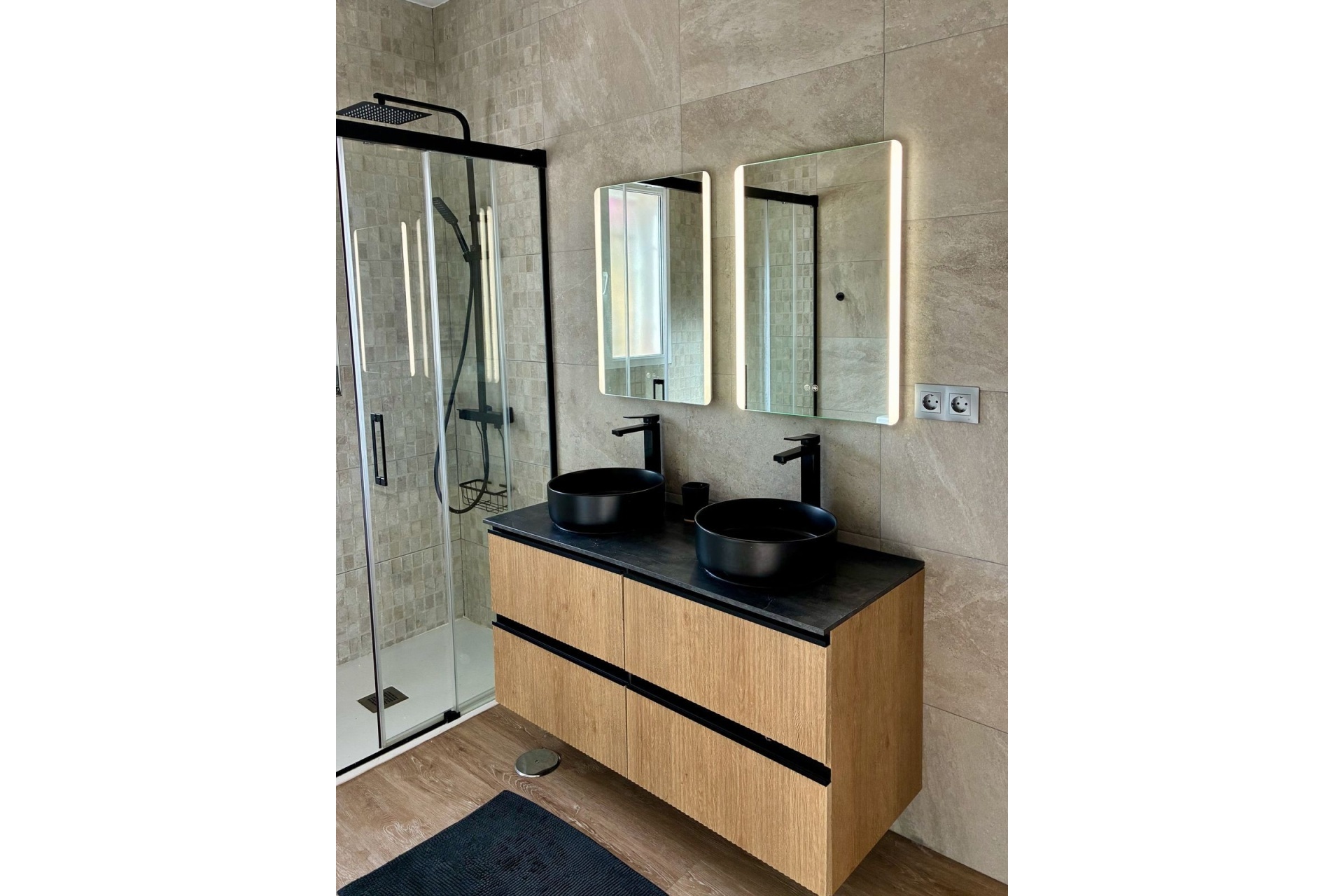 Resale - Villa - Estepona - Estepona Centro