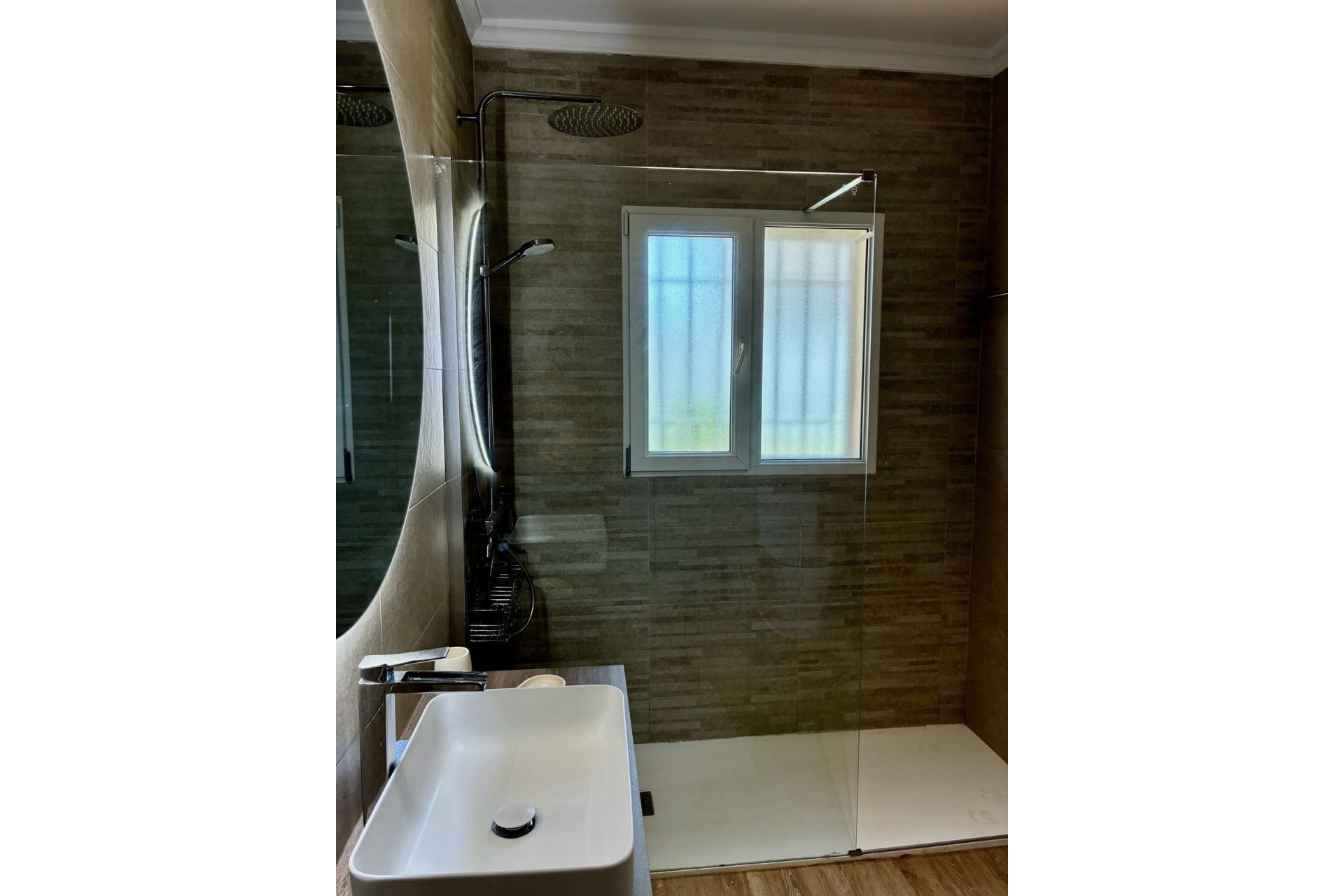 Resale - Villa - Estepona - Estepona Centro