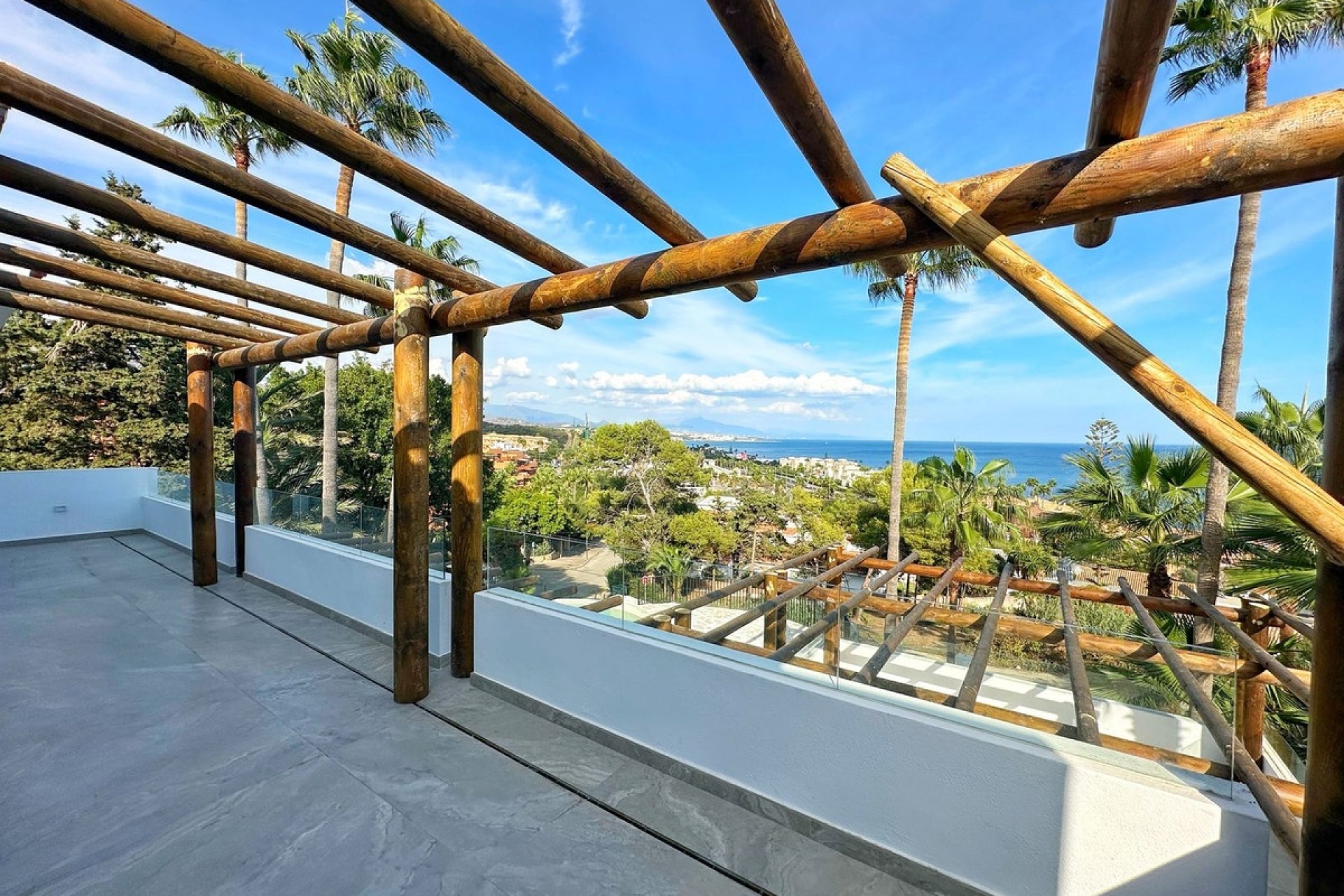 Resale - Villa - Estepona - Estepona Centro