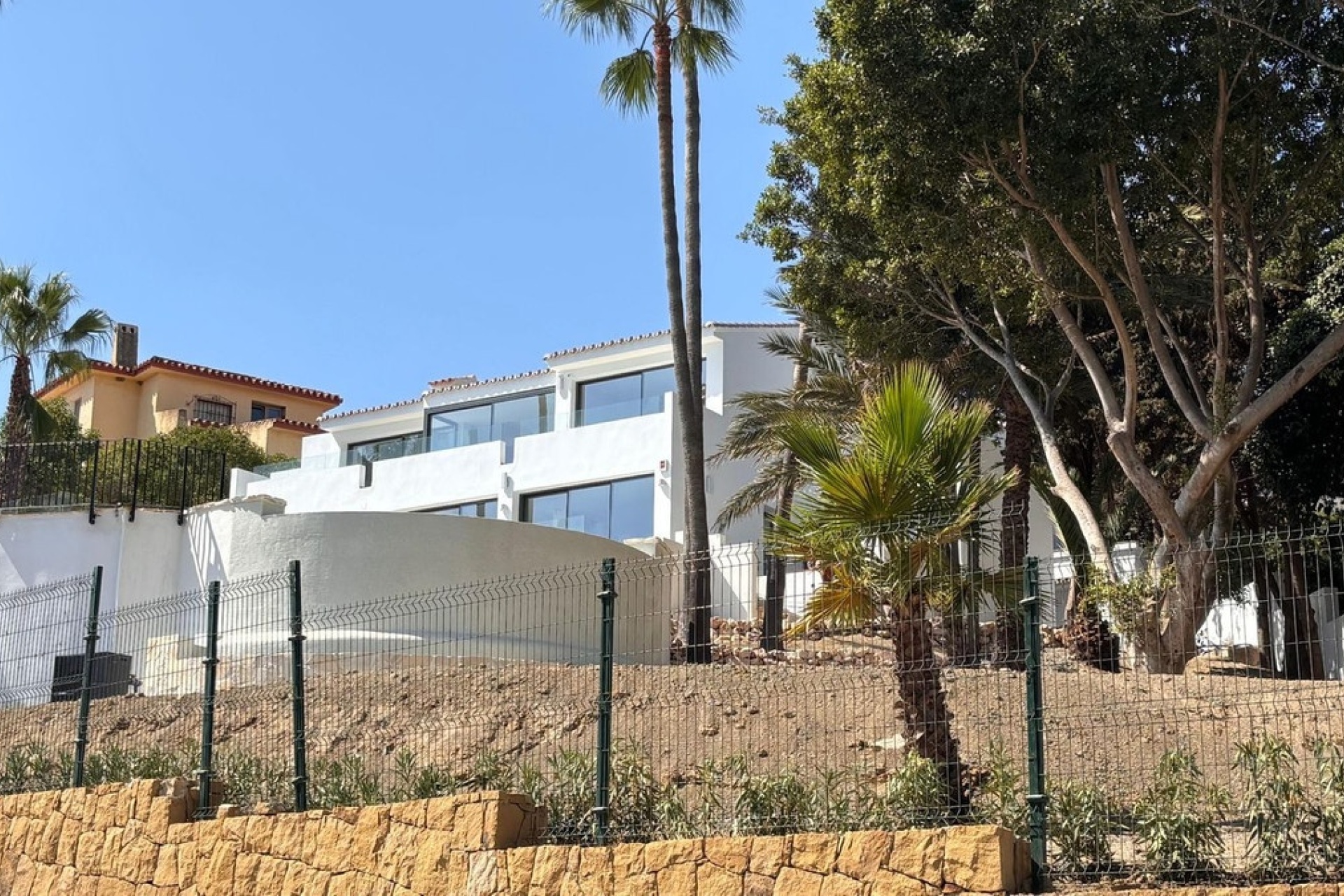 Resale - Villa - Estepona - Estepona Centro