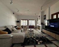 Resale - Villa - Estepona - Estepona Centro