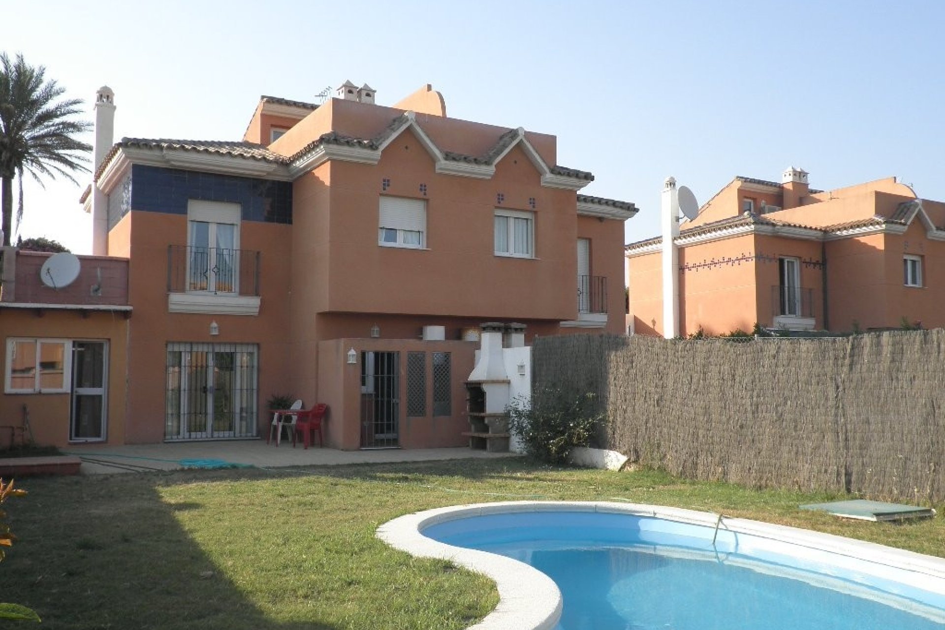 Resale - Villa - Estepona - Estepona Centro
