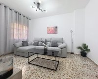 Resale - Villa - Estepona - Estepona Centro