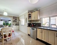Resale - Villa - Estepona - Estepona Centro