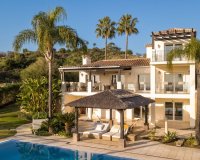 Resale - Villa - Estepona - Estepona Centro
