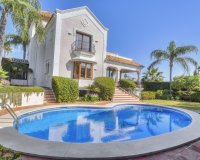 Resale - Villa - Estepona - Estepona Centro