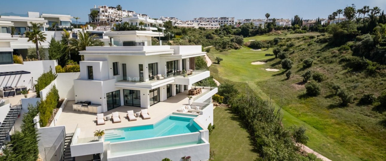 Resale - Villa - Estepona - Estepona Centro