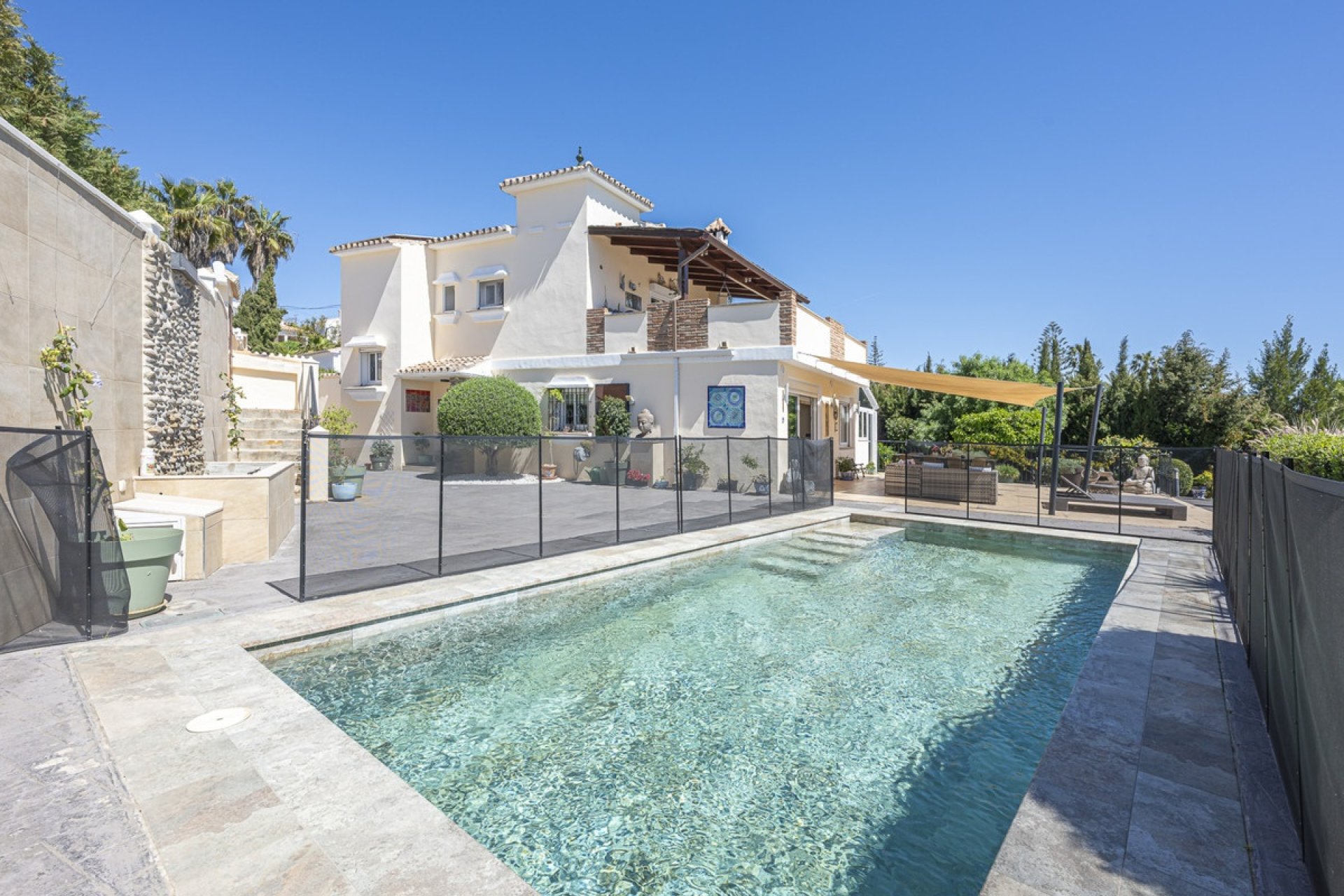 Resale - Villa - Estepona - Estepona Centro