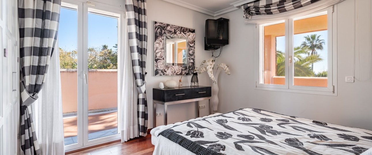 Resale - Villa - Estepona - New Golden Mile