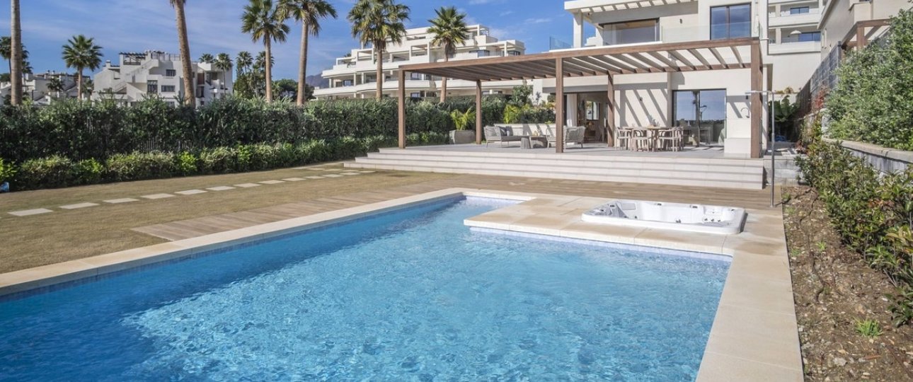 Resale - Villa - Estepona - New Golden Mile