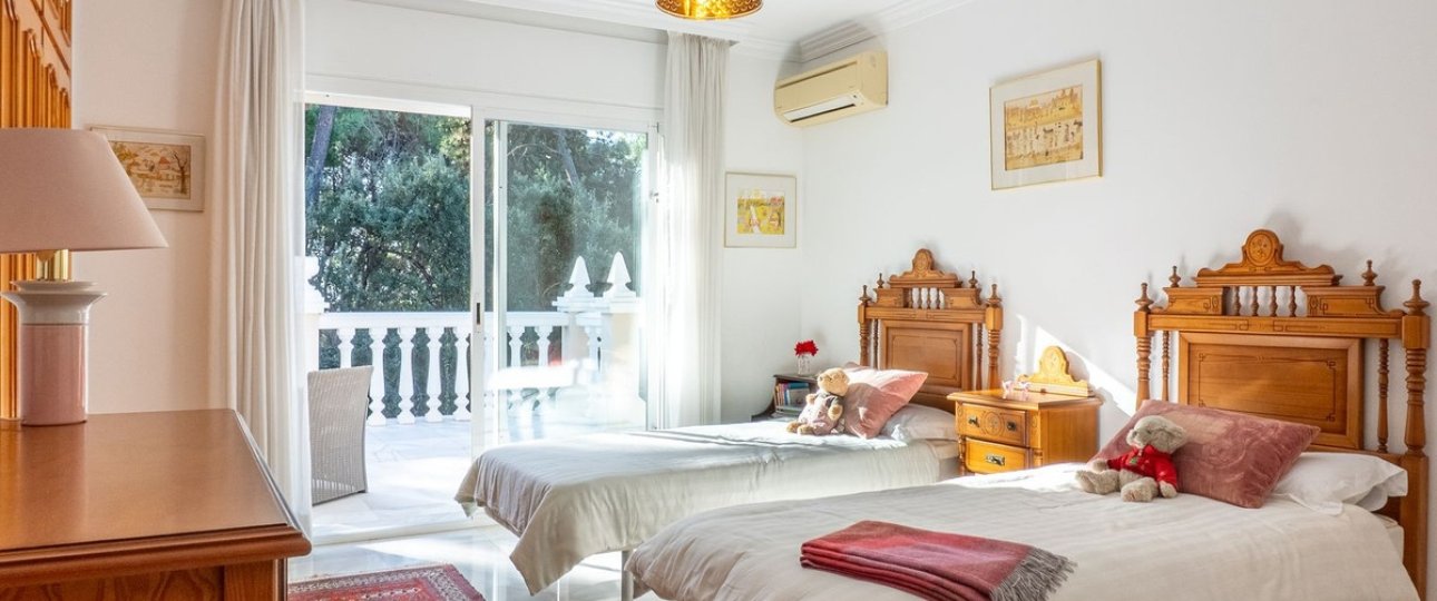 Resale - Villa - Estepona - New Golden Mile