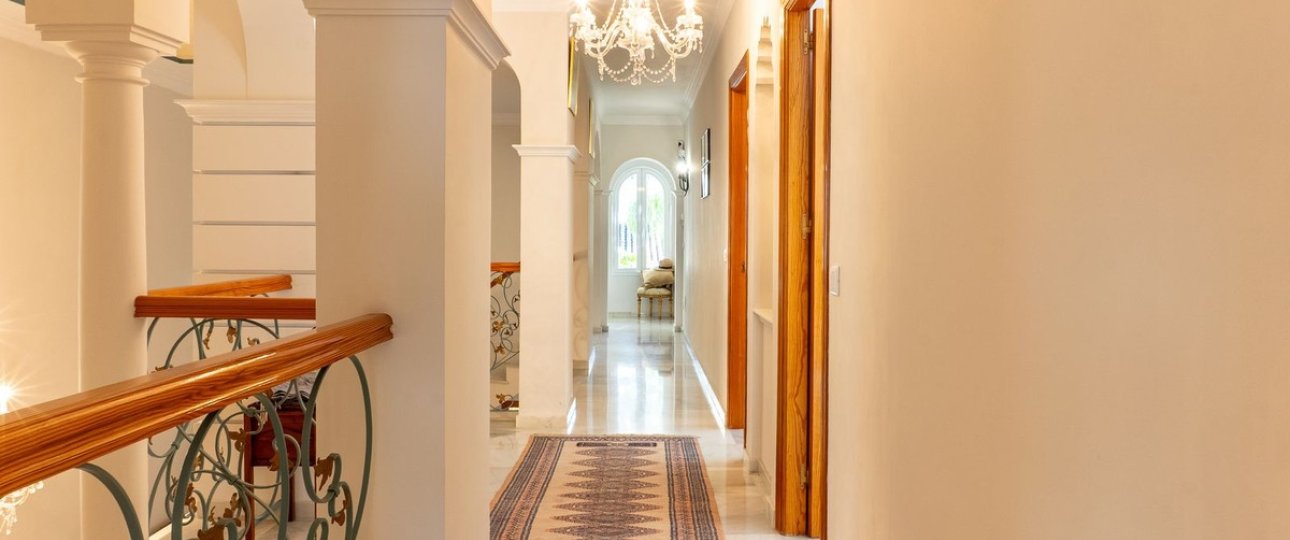 Resale - Villa - Estepona - New Golden Mile