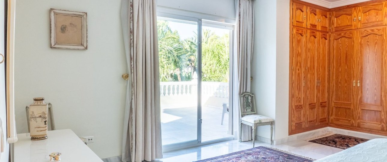 Resale - Villa - Estepona - New Golden Mile