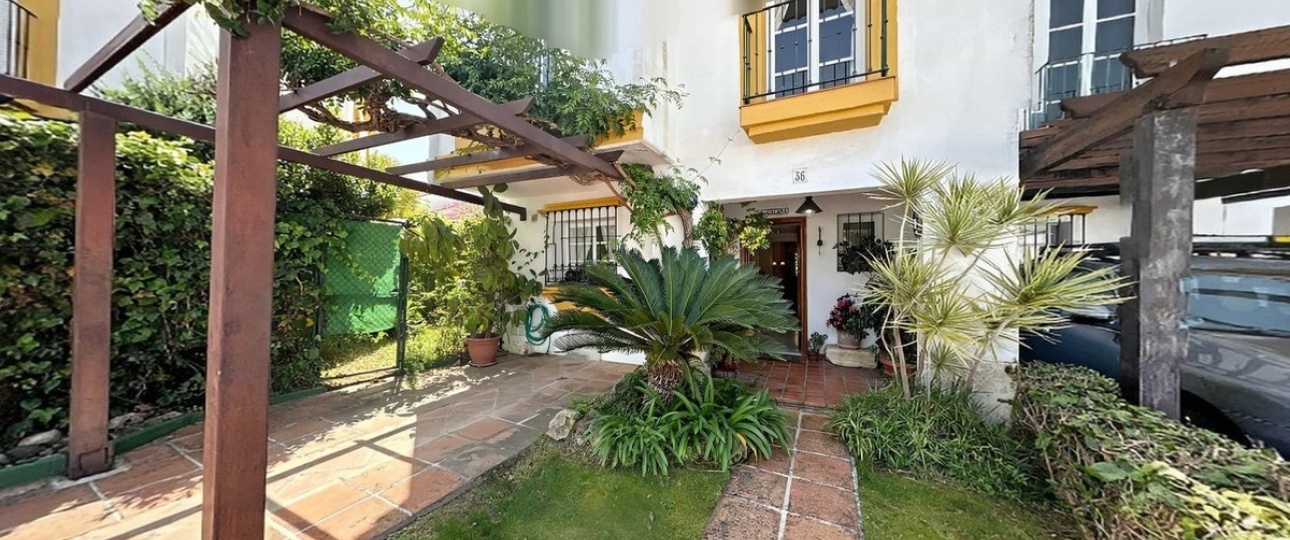 Resale - Villa - Estepona - New Golden Mile
