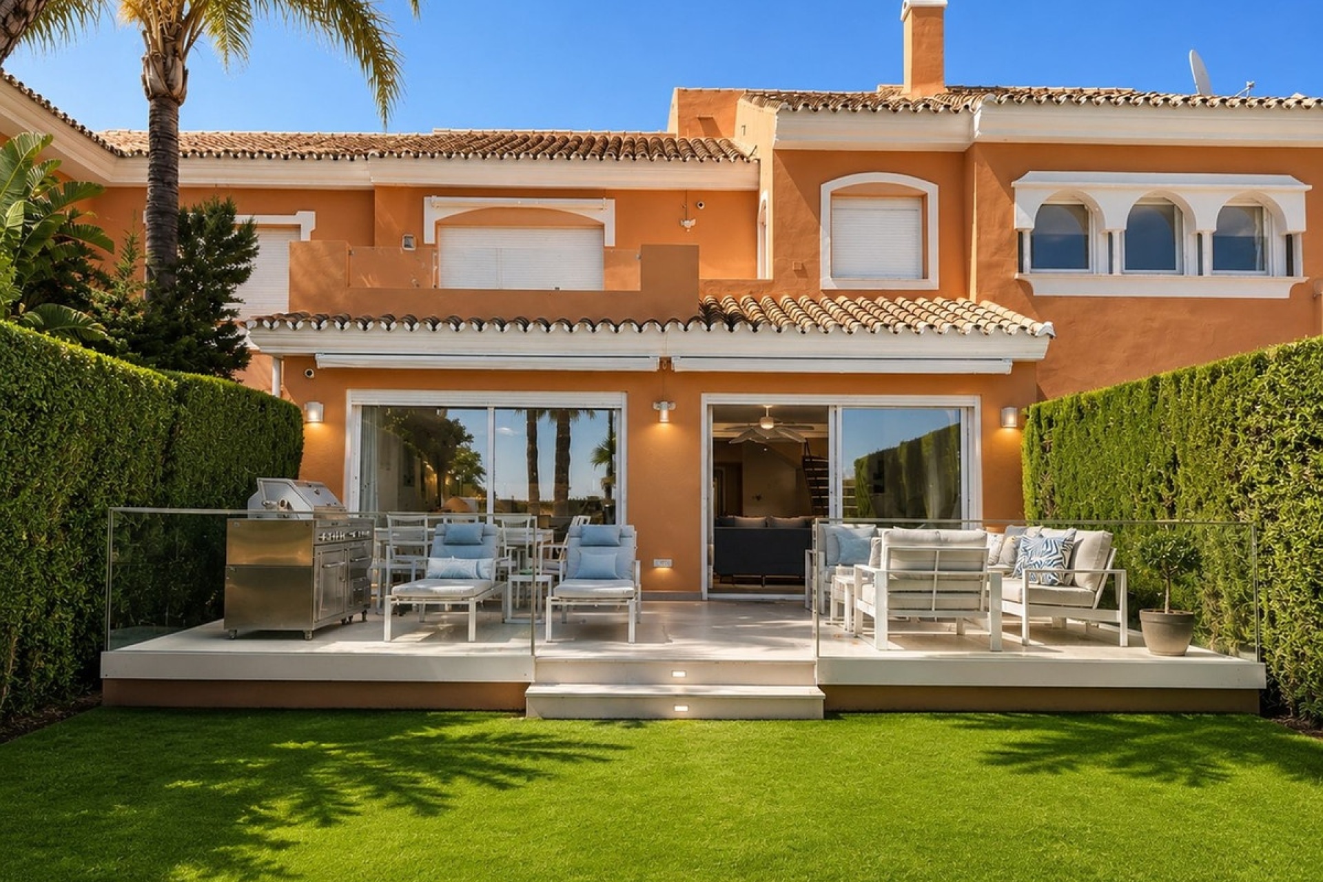 Resale - Villa - Estepona - New Golden Mile