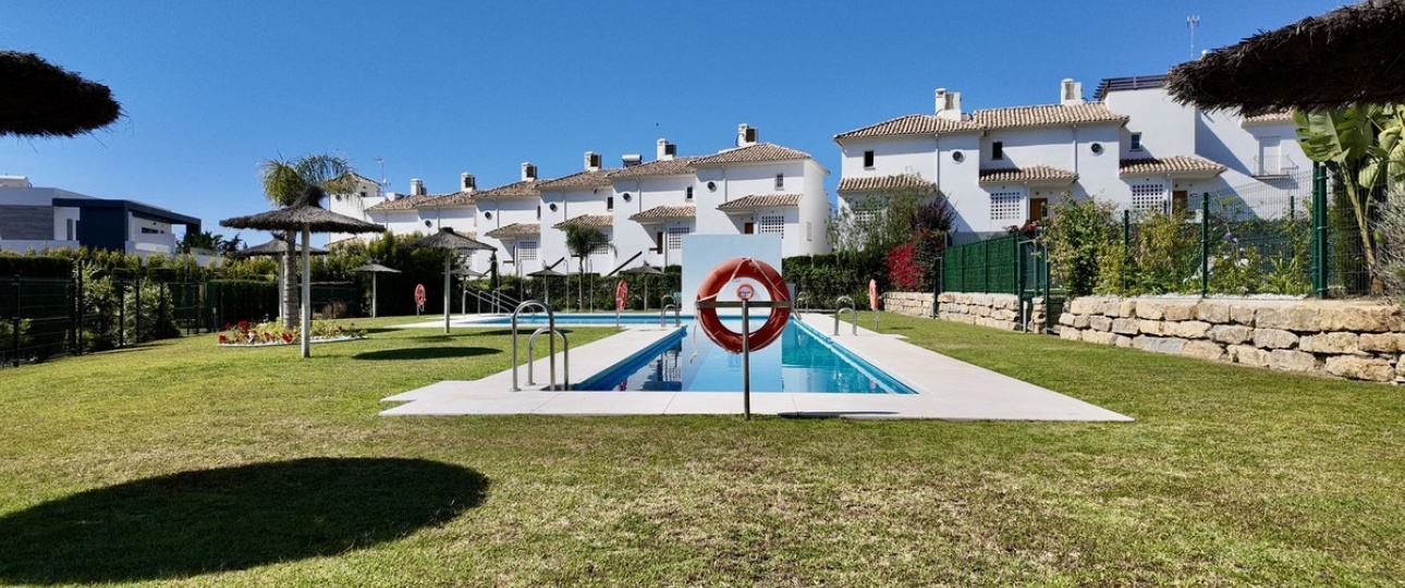 Resale - Villa - Estepona - New Golden Mile