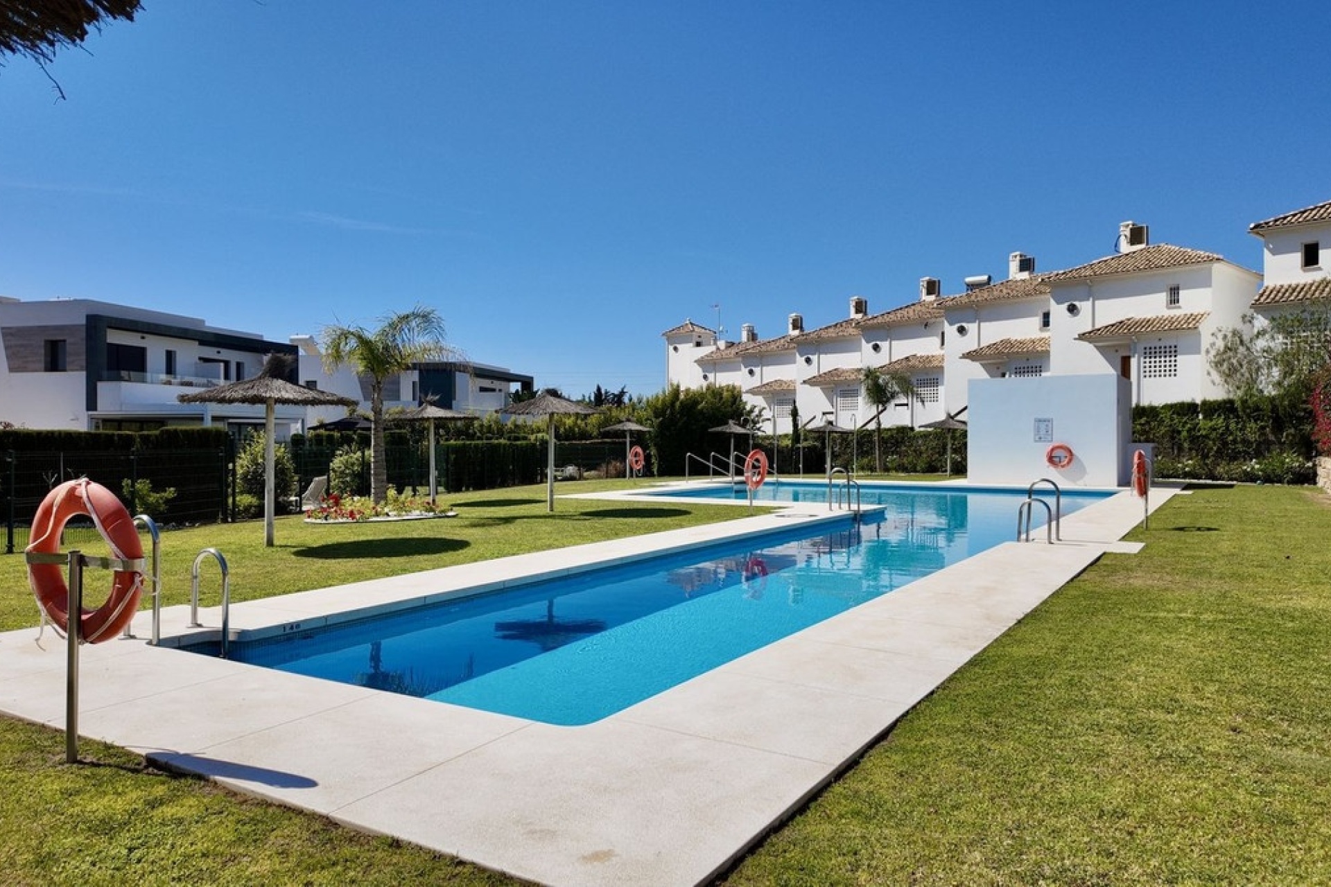 Resale - Villa - Estepona - New Golden Mile