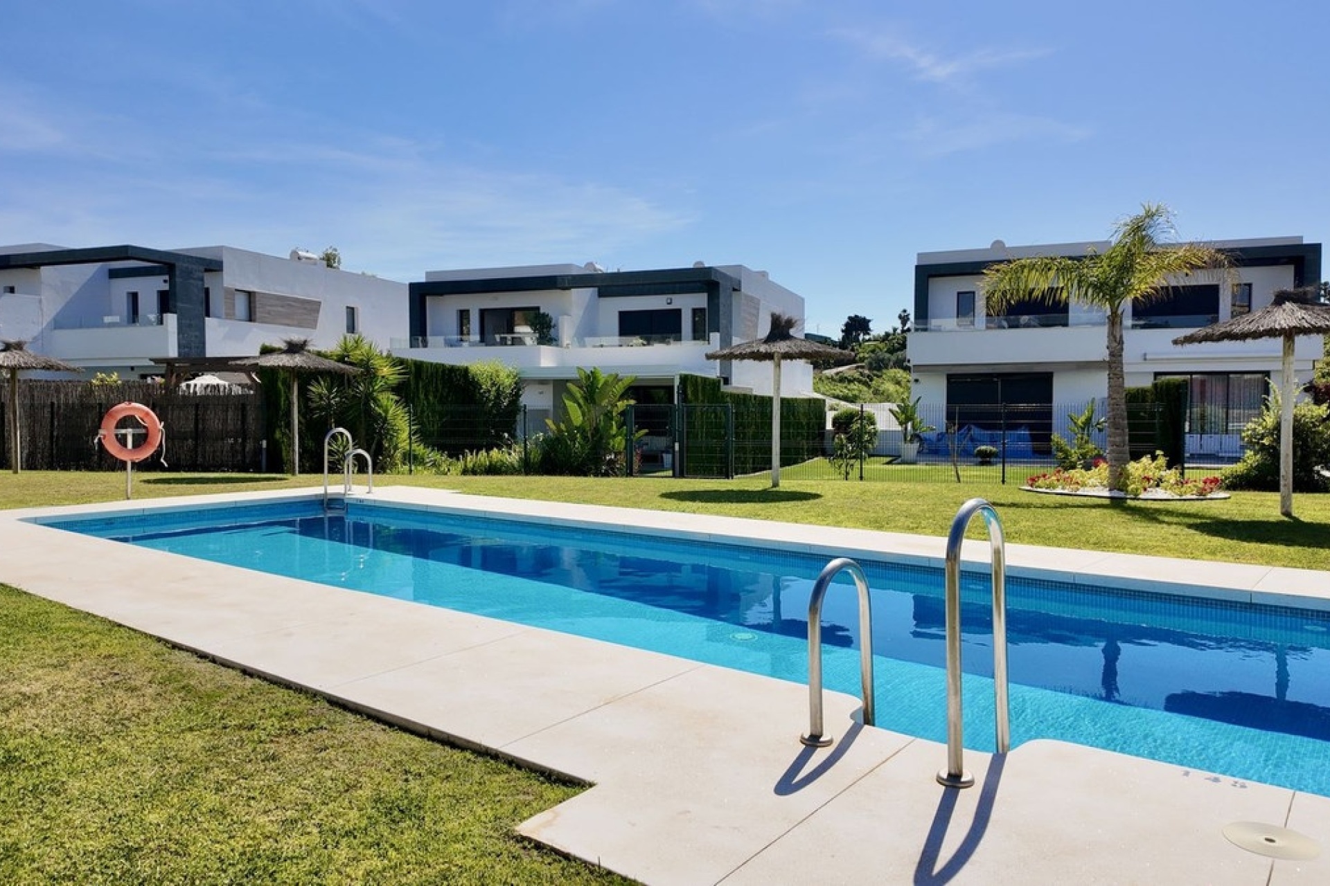 Resale - Villa - Estepona - New Golden Mile