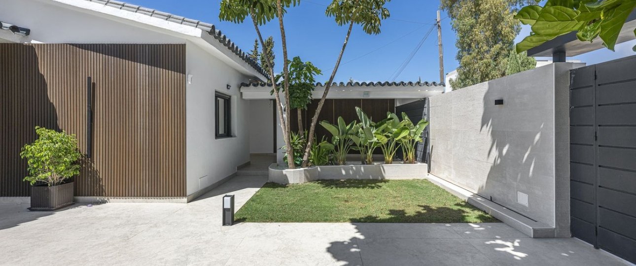 Resale - Villa - Estepona - New Golden Mile