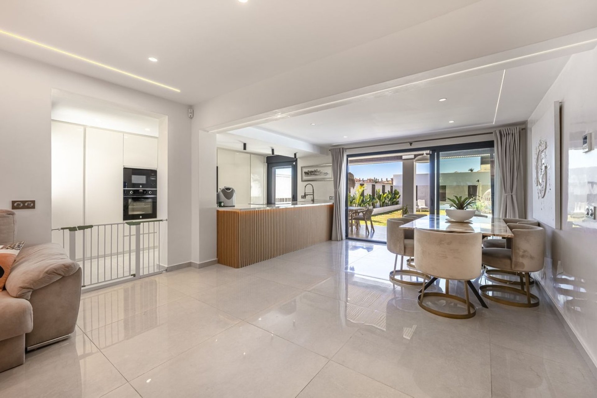 Resale - Villa - Estepona - New Golden Mile
