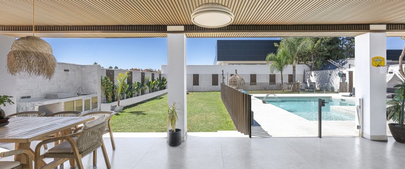 Resale - Villa - Estepona - New Golden Mile