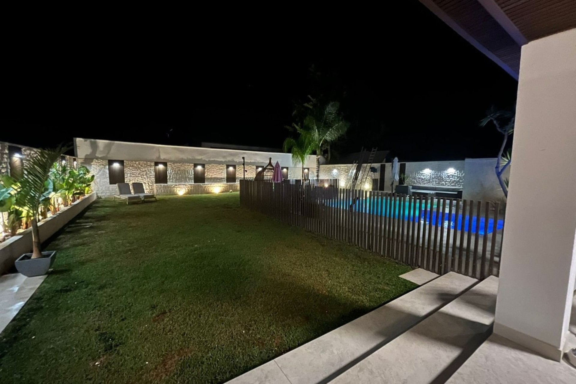 Resale - Villa - Estepona - New Golden Mile