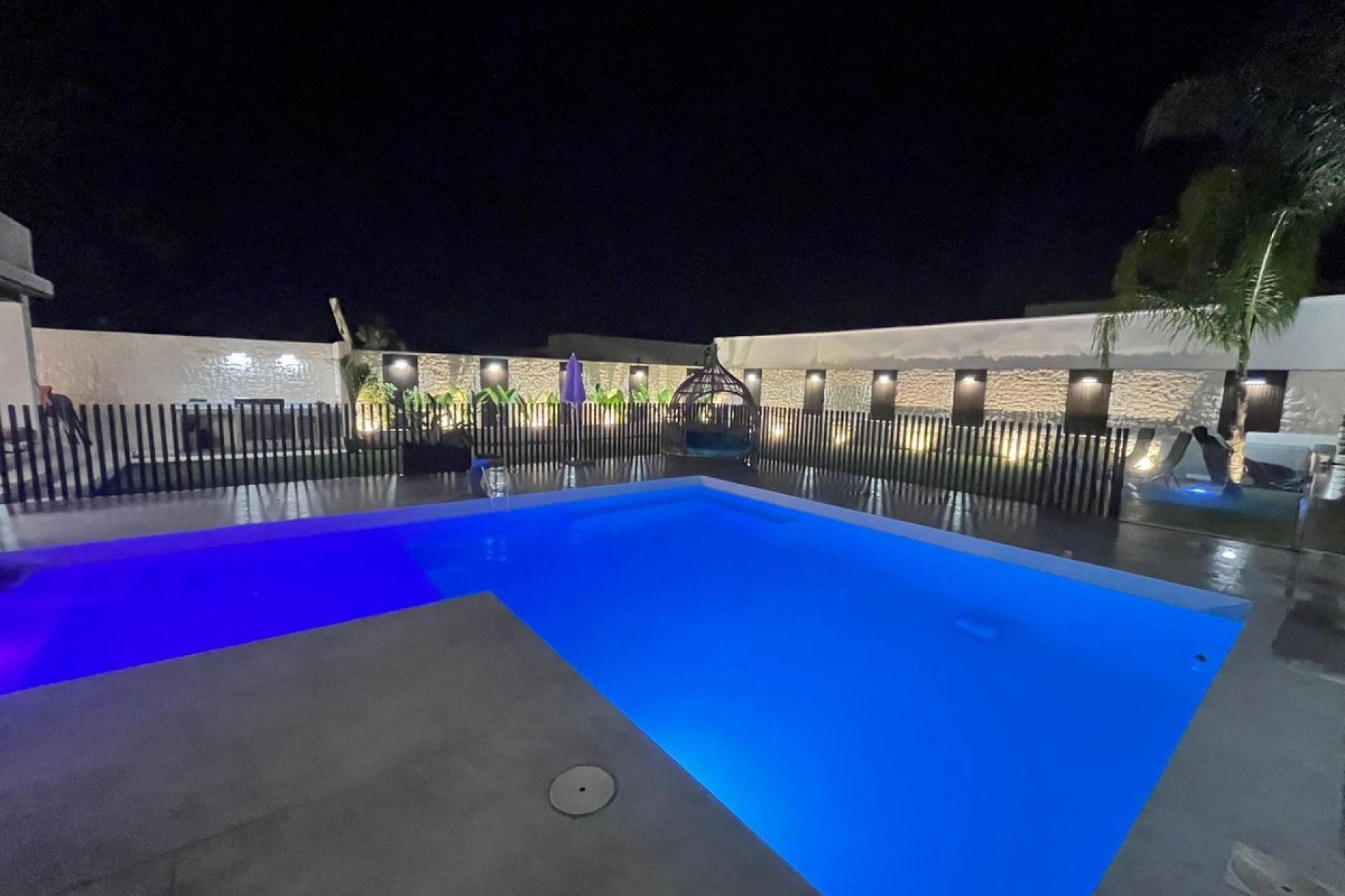 Resale - Villa - Estepona - New Golden Mile